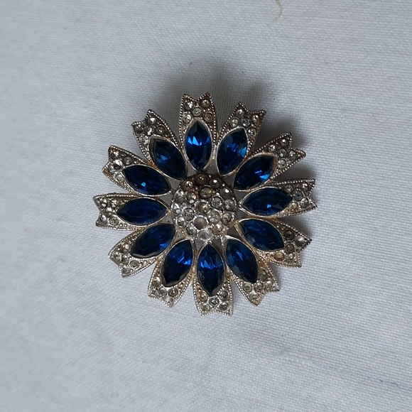 Blue sapphire Rhinestone and diamond 💎 pin brooch antique estate jewelry ✨️ - Picture 2 of 12